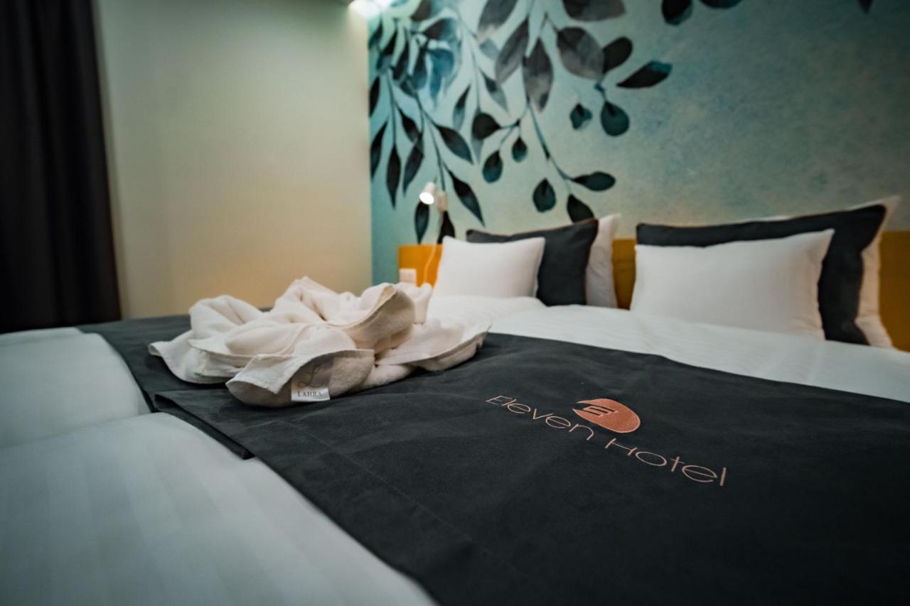 Eleven Business & Sport Hotel Jaszarokszallas Εξωτερικό φωτογραφία